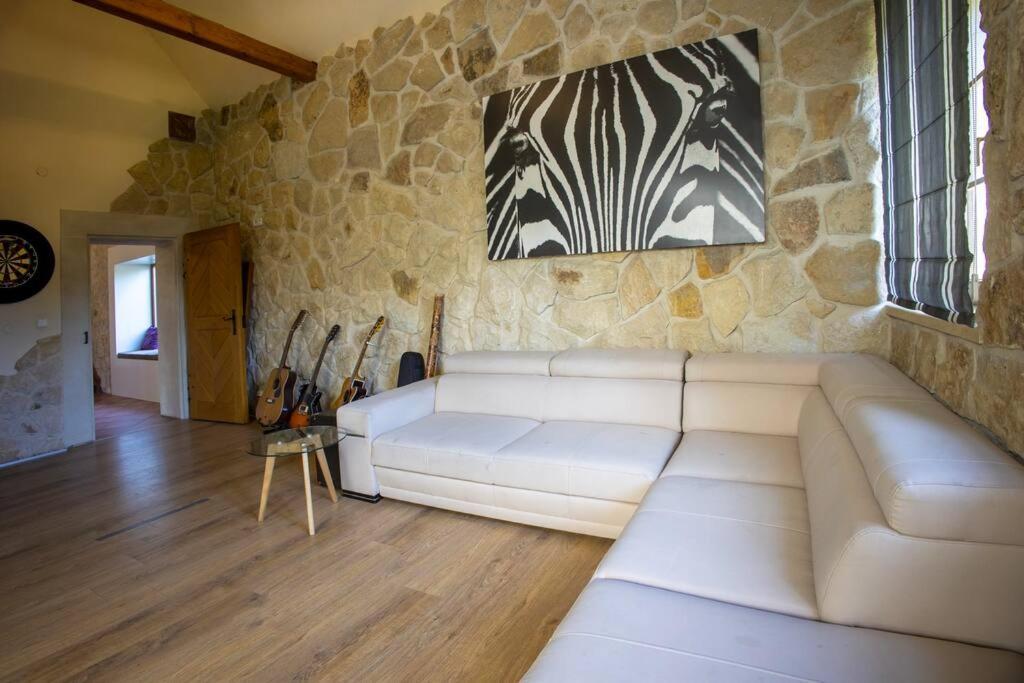 7 Bedroom Secluded Villa Close To Prague Říčany 외부 사진